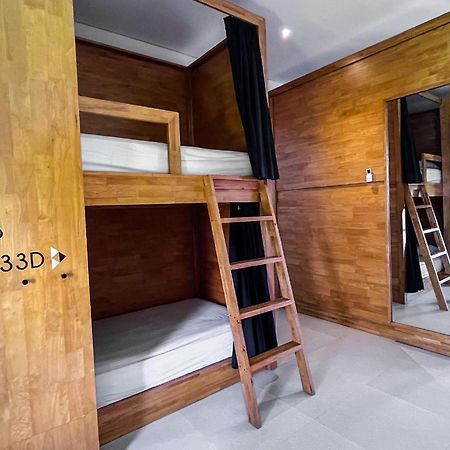 Coco & Pineapple Pants Hostel Canggu  Exterior photo