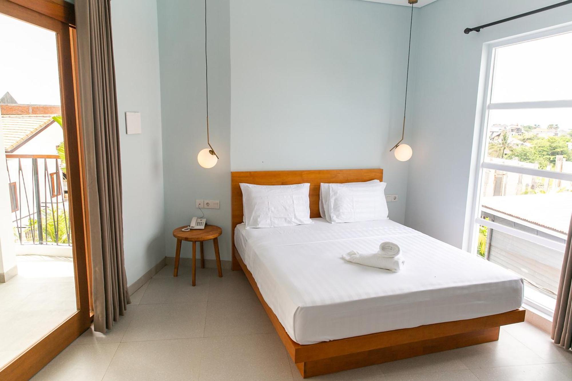 Coco & Pineapple Pants Hostel Canggu  Exterior photo